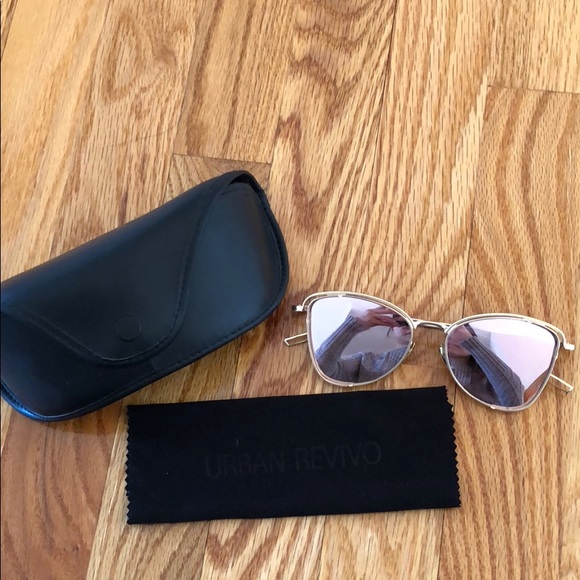 Pink Mirror Sunglasses - Picture 2 of 3